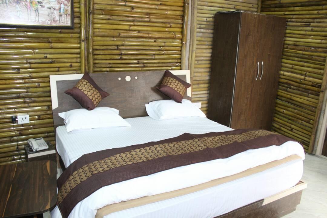 V Resorts Glamwoods Dhanulti Dhanaulti Exterior foto